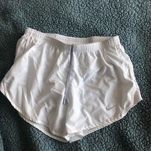 White nike dri fit shorts with liner